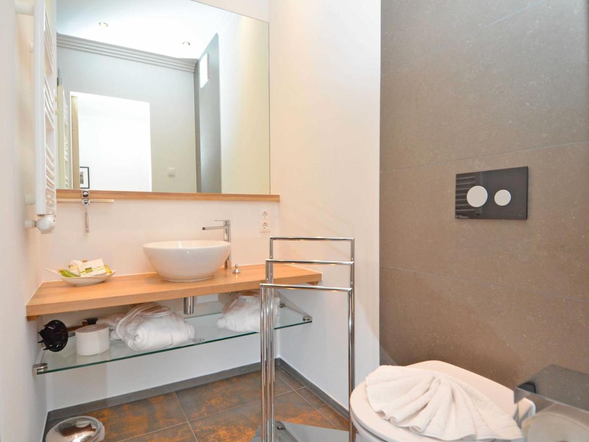 Villa "Johanna" Sellin - Wg13 Mit Kamin Und Zwei Balkonen Экстерьер фото