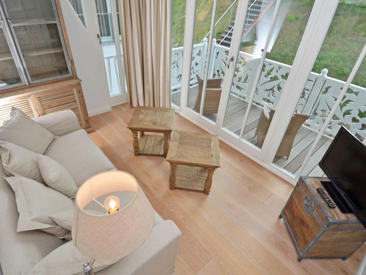 Villa "Johanna" Sellin - Wg13 Mit Kamin Und Zwei Balkonen Экстерьер фото